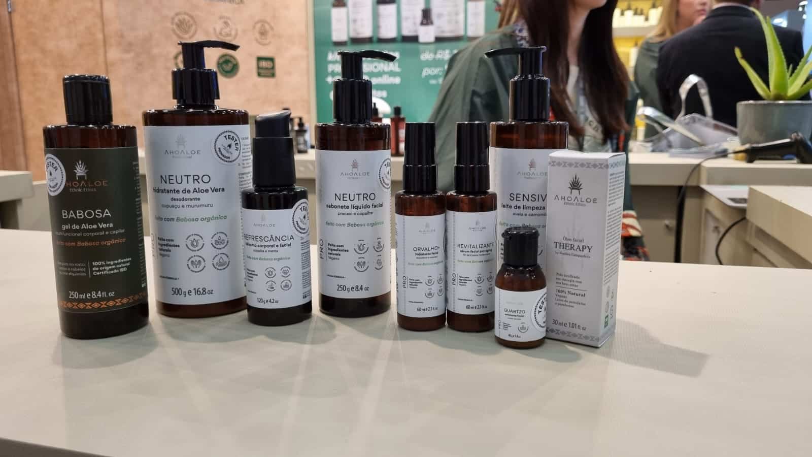 ahoaloa é uma marca de cosméticos naturais a base de babosa